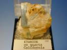 Kyanite image.